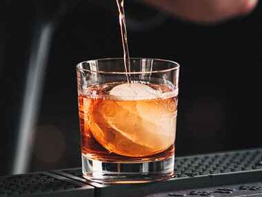 Visite exquise au Château Royal de Cognac avec dégustation de cognac et de caviar