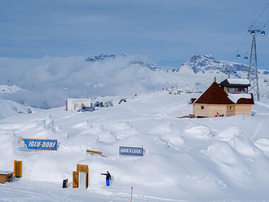 Magisches Iglu-Erlebnis: 1 Nacht mit Zugang zur Sauna für 2 Personen