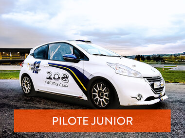 Session de pilotage pour enfant en Peugeot 208 Racing Cup près de Saint-Étienne