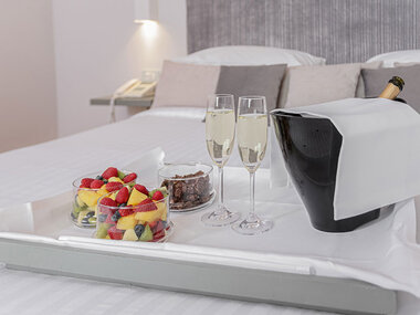 1 notte in hotel 4* a Montecatini in camera con vasca idromassaggio e cena gourmet