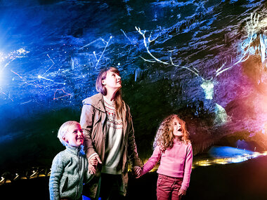 Excursion en famille aux Grottes de Han à Han-sur-Lesse