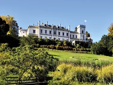 Due cuori sul Lago Maggiore: 1 romantica notte con cena presso il 5* Castello dal Pozzo