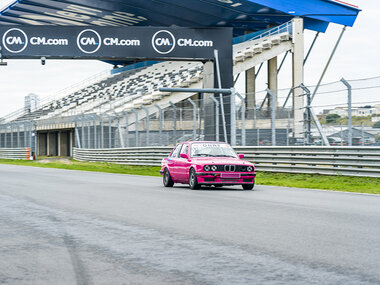 4 rondes meerijden in een BMW E30 Cup op Circuit Zandvoort