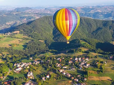 Heissluftballonfahrt in Norditalien für 2 Personen