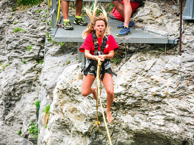 Elettrizzante salto nel vuoto tra i Canyon di Grindelwald