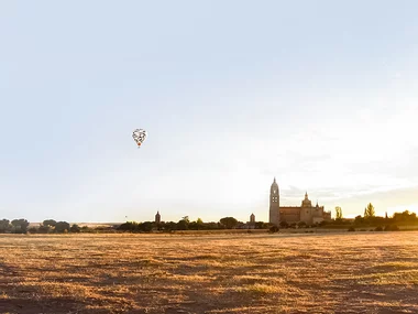 Madrid a tus pies: vuelo en globo de 1 hora con brunch y cava