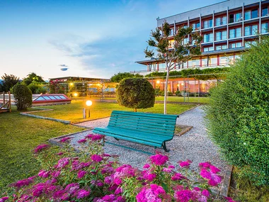 Pause bien-être à deux sur le lac de Lugano : accès au spa pendant 1 journée à l'hôtel Serpiano