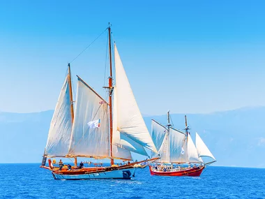 3h30 de croisière au soleil couchant vers les îles du Frioul pour 2