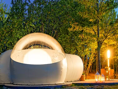 Bubble Room: dormire in una bolla, Bubble hotel