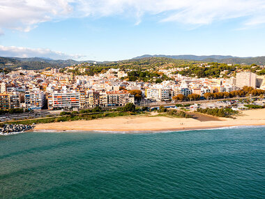 Vila Arenys Hotel 4*: 1 noche en habitación superior con masaje