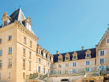 Escapade de 2 jours dans un château avec dîner, champagne et visite, près de Bourges
