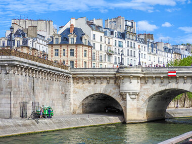 Découverte de Paris : croisière et visites pour 1 adulte et 1 enfant