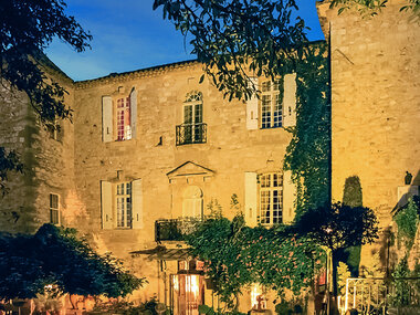 2 jours en Provence dans un château 3* avec massage près d'Uzès
