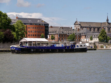 2 jours sur une péniche de charme avec location de vélos à Namur