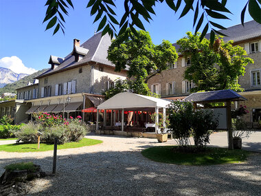 2 jours en suite dans un château aux portes de Chambéry avec dégustation de vins