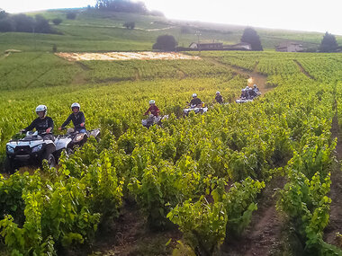 Quad en famille : randonnée de 2h pour 2 adultes et 2 enfants près de Brive-la-Gaillarde