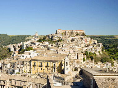 A spasso per Ragusa, Modica e Scicli: 1 tour con partenza da Catania e auto privata da 1 a 4 persone