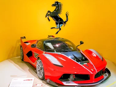 A tutta velocità: ingresso Ferrari Experience per 2 adulti e 2 bambini