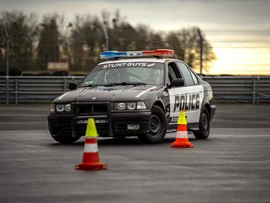 Cascade en voiture : un stage de conduite en pilotage drift