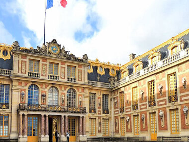 Visite guidée du château de Versailles et ses jardins et transport depuis Paris pour 2 adultes