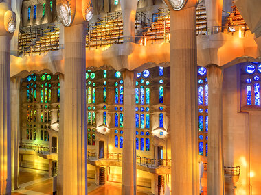 1 entrada de adulto y 1 de niño para la Sagrada Familia, con visita guiada en español