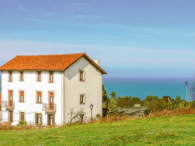 Mar y montaña del País Vasco: 1 noche con desayuno en la Casa Rural Arboliz