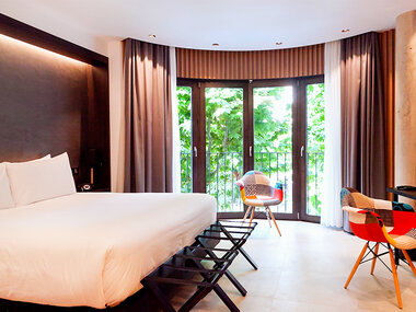 Vila Arenys Hotel 4*: 1 noche en habitación doble con desayuno para 2