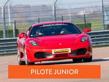 Stage pilotage enfant : 8 ou 10 tours de circuit au volant d'une Ferrari F430