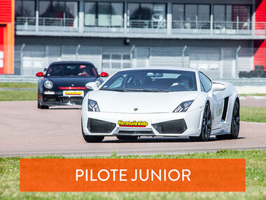 Stage pilotage enfant : 8 ou 10 tours de circuit au volant d'une Lamborghini Gallardo