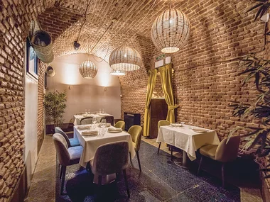 Menú degustación en Arrabal, el restaurante más insólito de la Plaza Mayor de Madrid