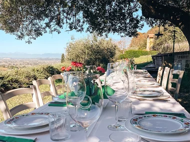 Caccia al tartufo con pranzo a base di tartufo e degustazione di olio e vino per 2