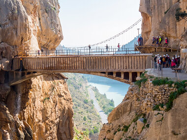 ¡Málaga emocionante!: 2 noches en hotel de 4* y entrada al Caminito del Rey con guía