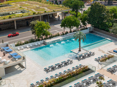 ¡Relax y sabor en la costa!: 1 noche con spa y cena front cooking en L’Azure Hotel 4*