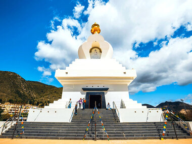 City Sightseeing Benalmádena: bus turístico de 1 día con paseo en barco y paradas para 2