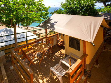 Glamping: 2 noches con desayuno en Camping El Far para 2