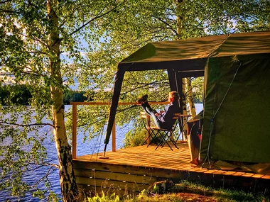 Safaritält och kanotäventyr - upplev den svenska naturen