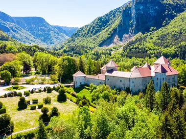 Séjour de 2 jours en château 4* avec dîner 4 plats près d'Annecy