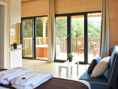 Cabañas Compostela: 2 noches en cabaña A Fervenza para 2 personas