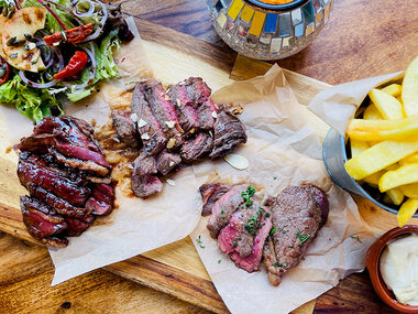 3-gangenmenu voor 2 vleesliefhebbers bij Bomm Bar Bistro in Rotterdam