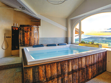 Inebriante soggiorno di 1 notte con vinoterapia nelle Langhe