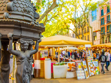 Séjour sur l'avenue animée La Rambla : 3 jours à Barcelone