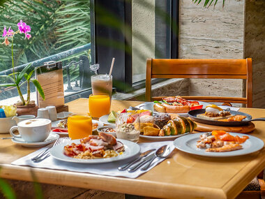 Afslappende frokostpause for 2 i Aarhus