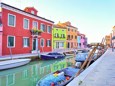 Tour in barca a Murano e Burano con visita a una fornace del vetro per 2 persone