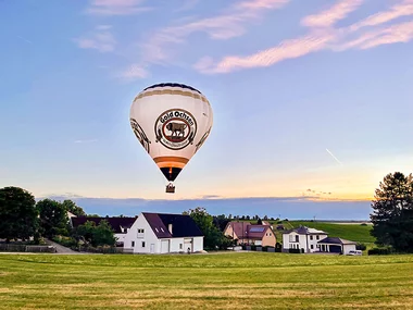 Heißluftballonfahrt bei Sonnenaufgang mit Sekt in München