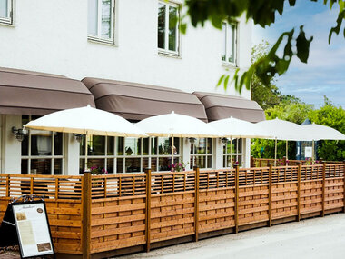 Luksuriøst frokostbord for 2 på Bisserup Strandkro