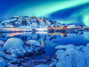 Escapada a Islandia: 3 noches y excursiones para avistar ballenas y auroras boreales