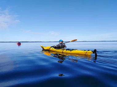 Kajakpaddling för 2 i vackra Stockholms skärgård