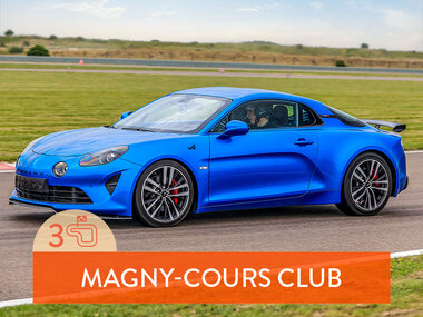 Stage de pilotage : 3 tours sur le circuit de Magny-Cours en Alpine A110 S