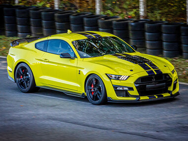 Stage de pilotage : 2 tours en Ford Mustang Shelby GT500 sur circuit