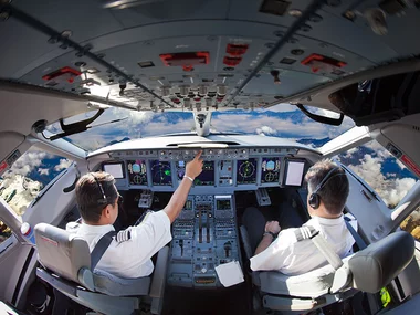 2 Stunden im Cockpit eines Airbus A320-Simulators für 2 Personen